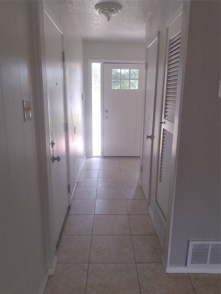 5613 Galway Ln - Photo 2 of 8