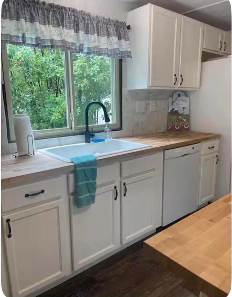 159 Oklahoma Ave - Photo 2 of 10