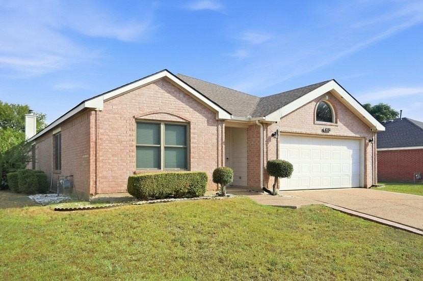 815 Breanna Way - Photo 2 of 18