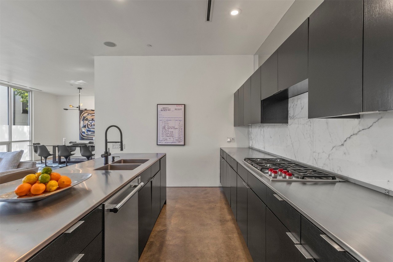 3740 Holland Ave #2A - Photo 6 of 30