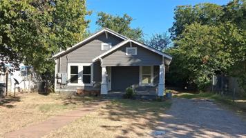 featured image of 1224 Frost Ave