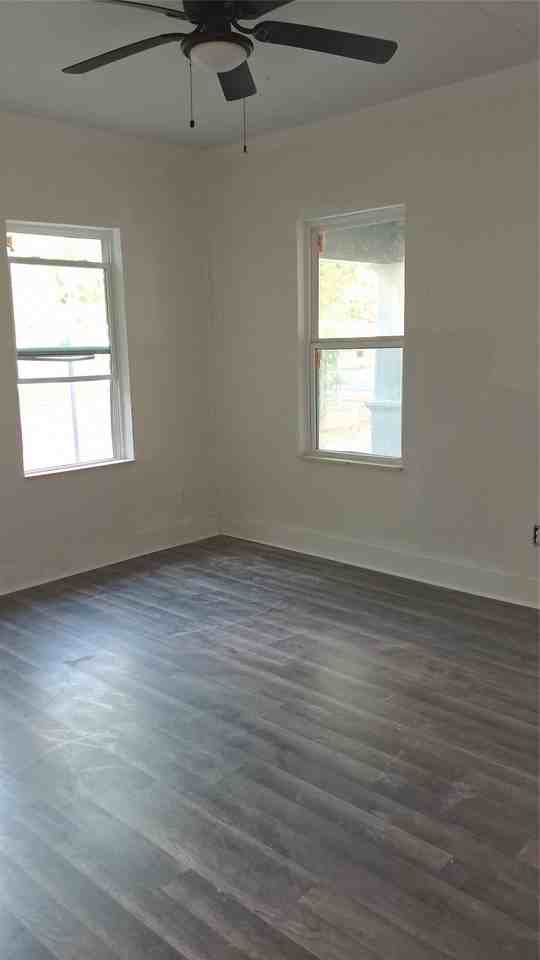 1224 Frost Ave - Photo 7 of 17