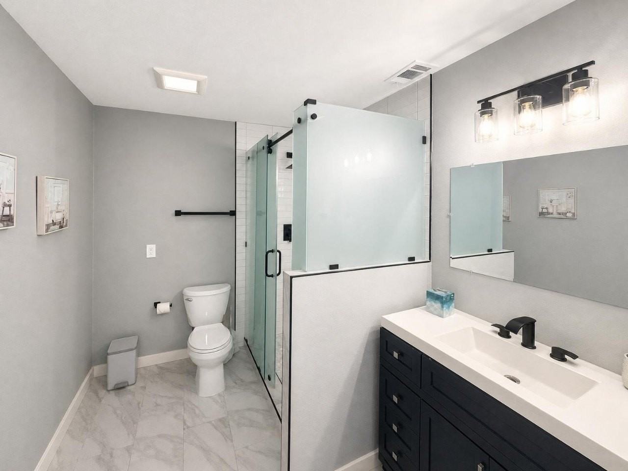 2930 Furneaux Ln - Photo 3 of 32