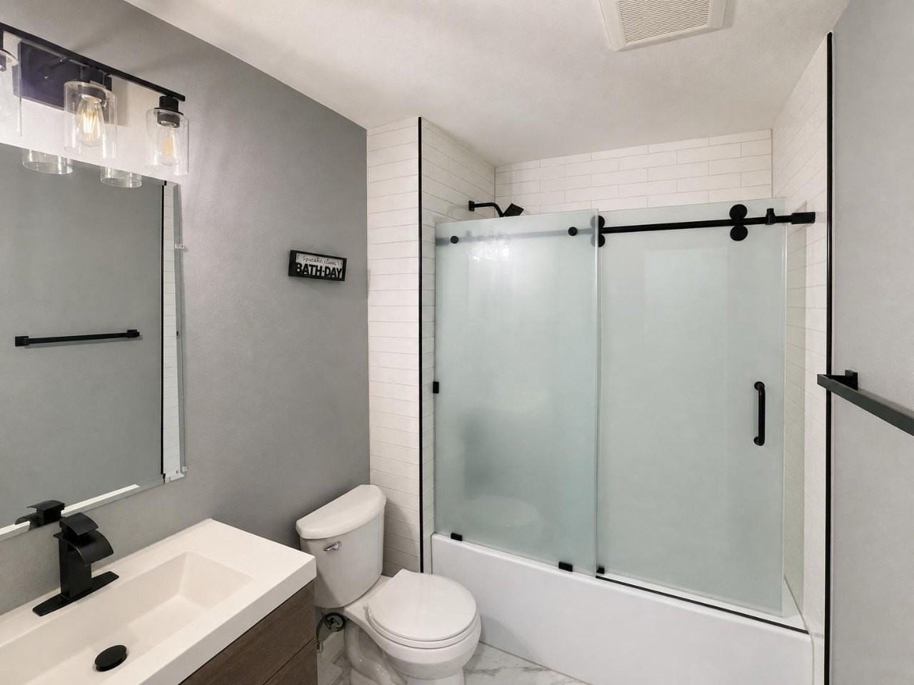 2930 Furneaux Ln - Photo 6 of 32