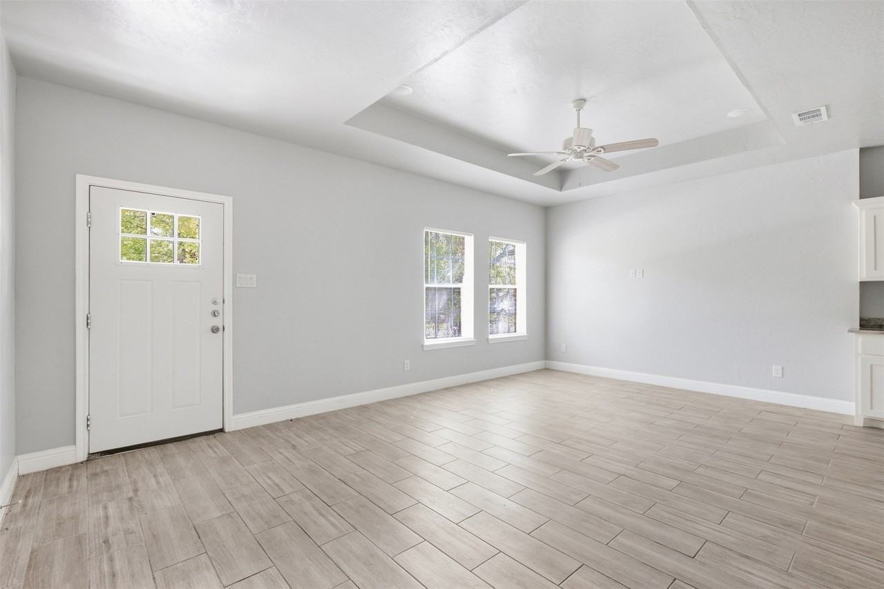 4104 Gordon St - Photo 7 of 20