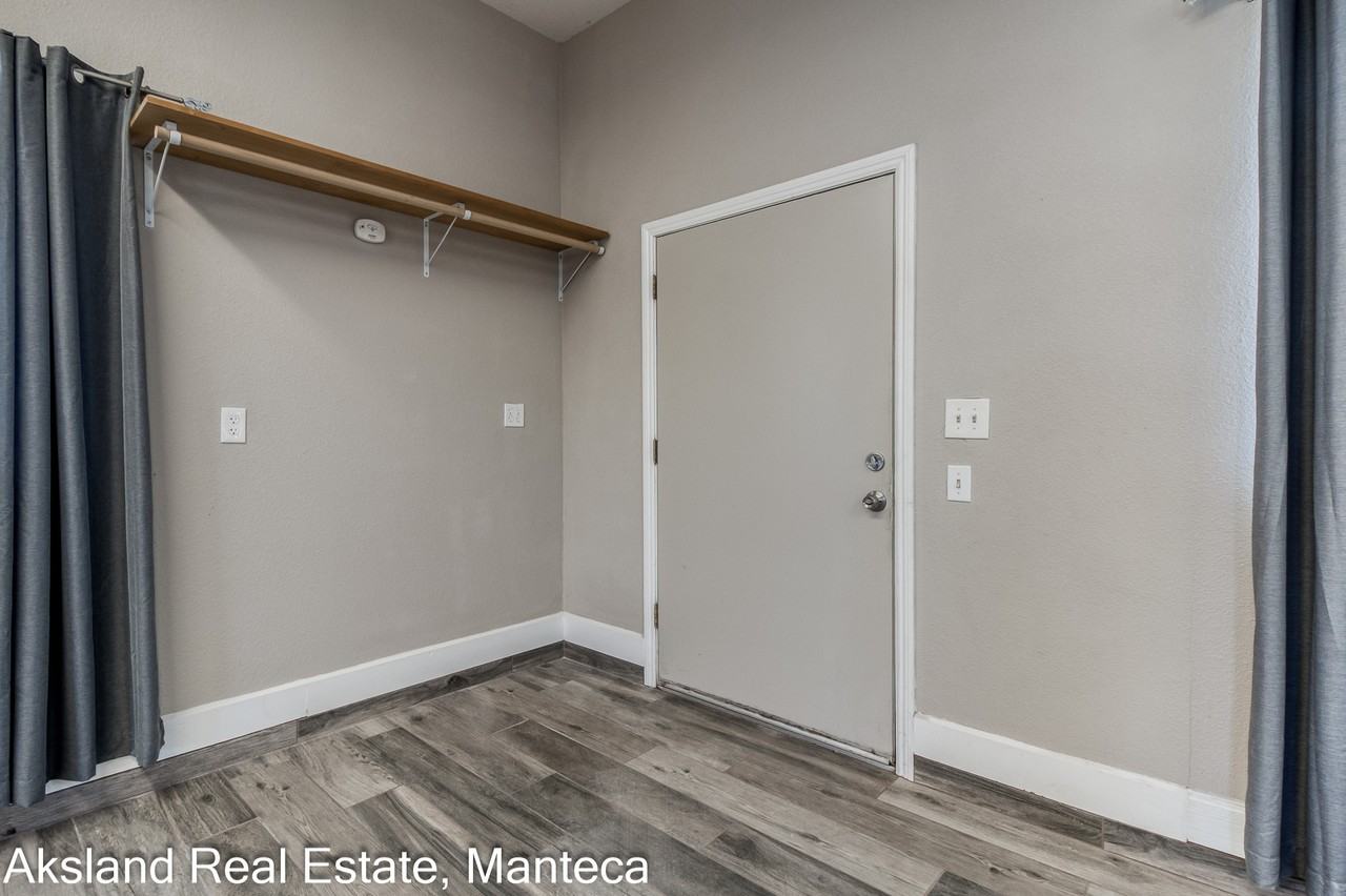 W. Lathrop Rd., 3009 - Photo 5 of 18