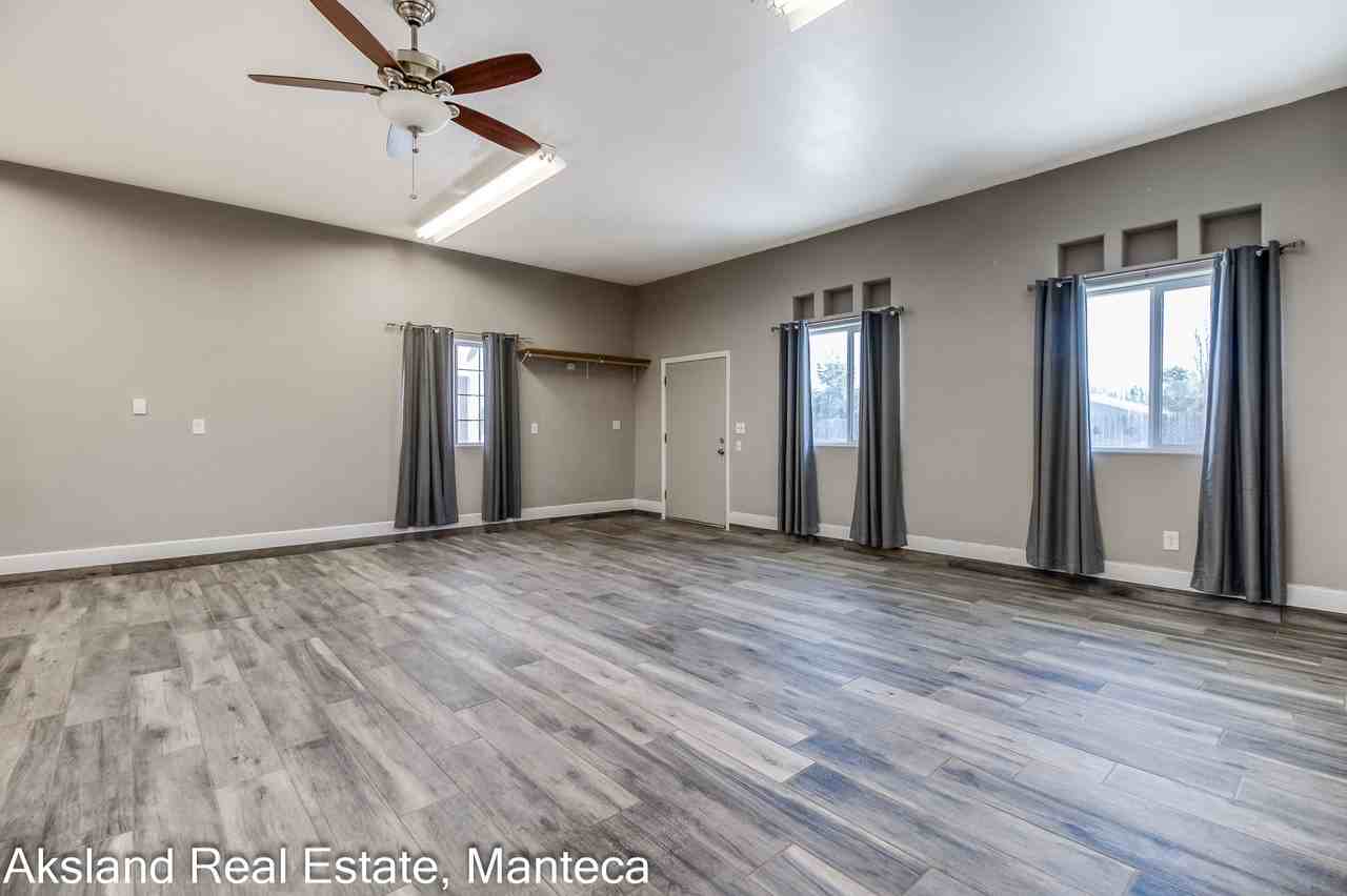 W. Lathrop Rd., 3009 - Photo 6 of 18