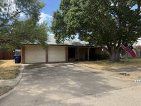 917 Park Place Blvd - Photo 1 of 1