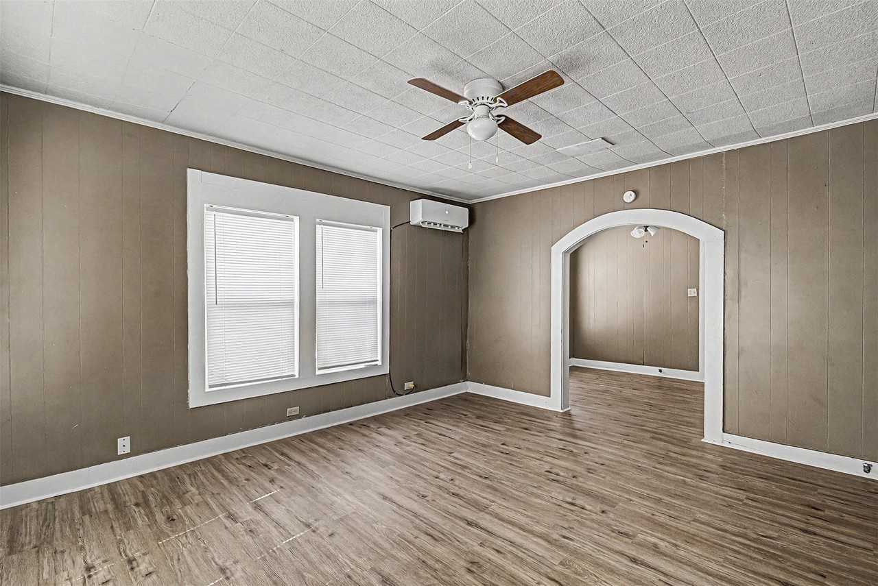 109 Dallas Ave #A - Photo 3 of 20