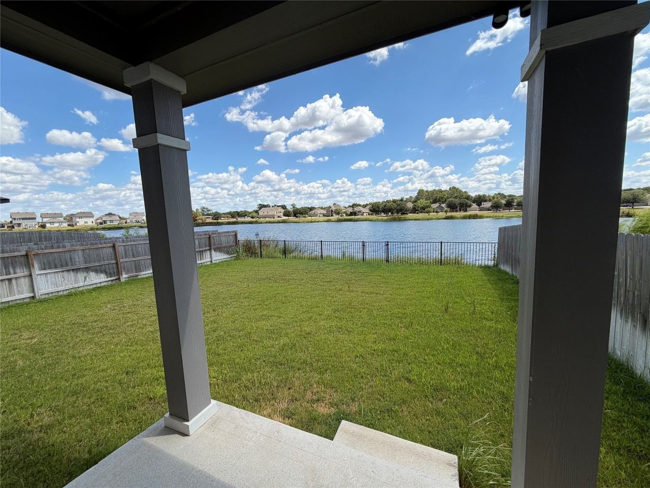 1220 Elise Ave - Photo 2 of 28