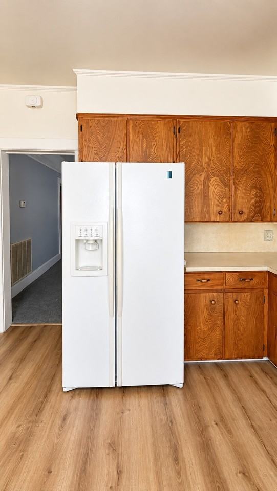 2041 Swenson St - Photo 5 of 29