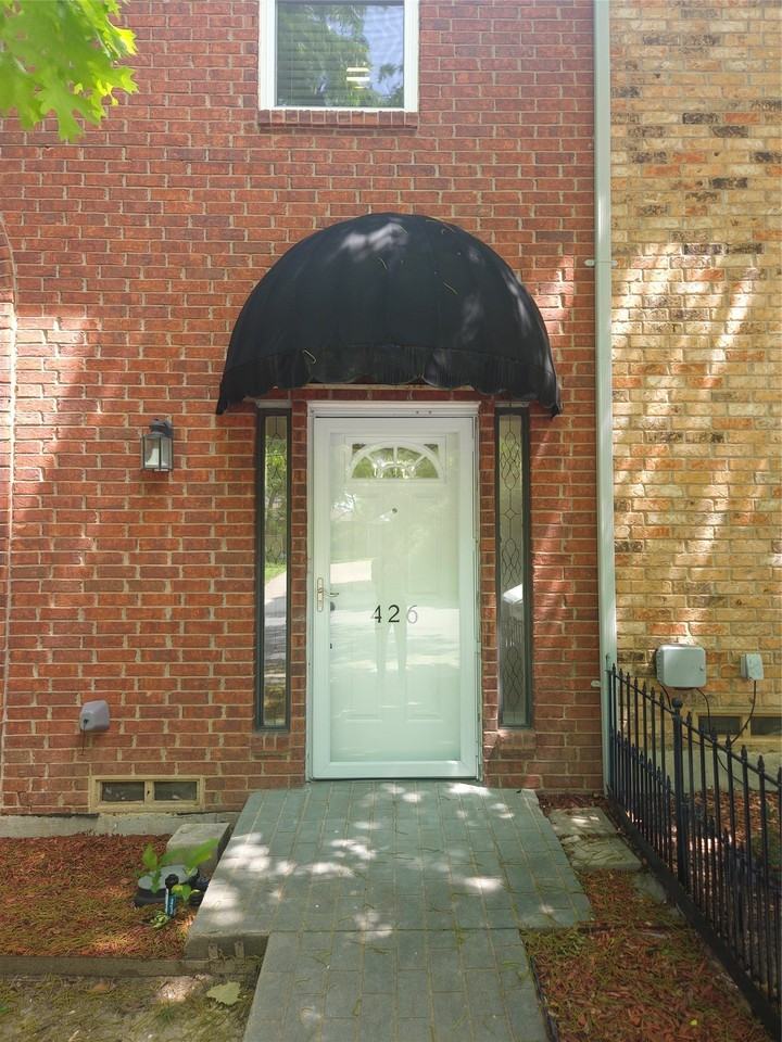 426 W Oak St - Photo 2 of 20