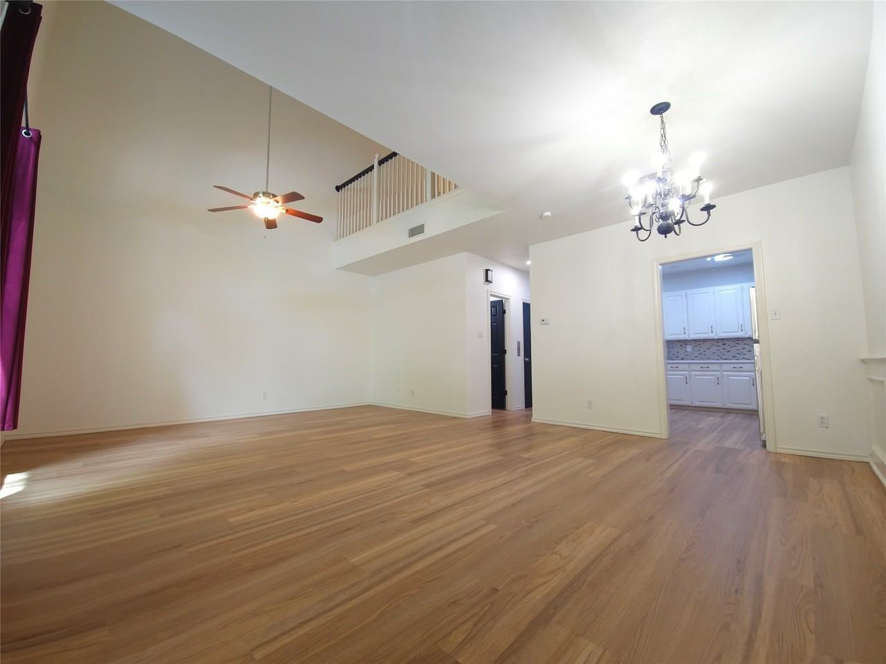 426 W Oak St - Photo 4 of 20