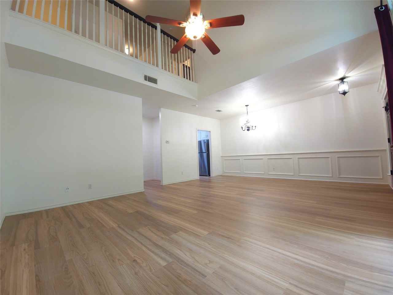 426 W Oak St - Photo 5 of 20