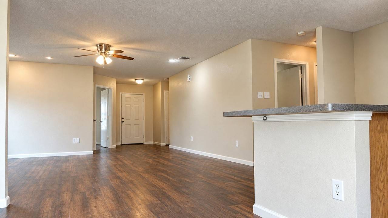 309 Spurlock Dr - Photo 5 of 23