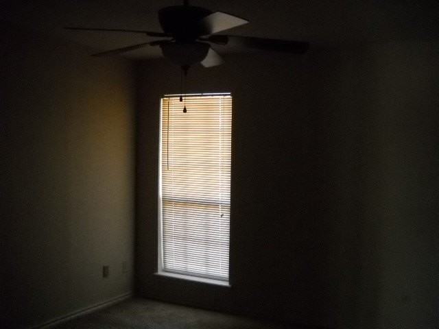 1503 Yeomans Rd - Photo 4 of 9