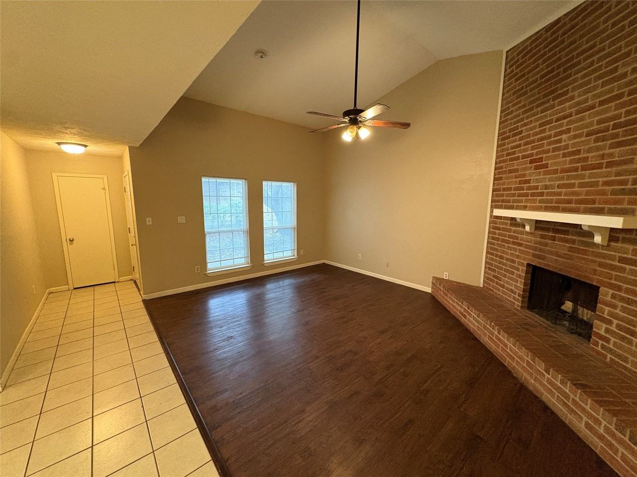 6409 Westcreek Dr - Photo 3 of 15
