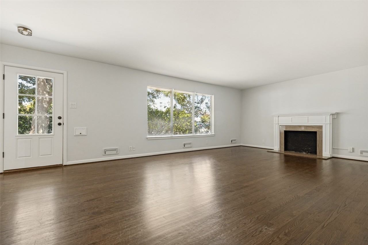 3501 Northwest Pkwy - Photo 3 of 12