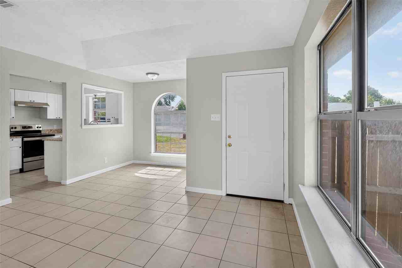 1805 Mcqueary St #1807 - Photo 3 of 16