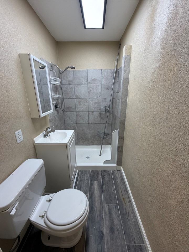 3727 Jackson St - Photo 7 of 9