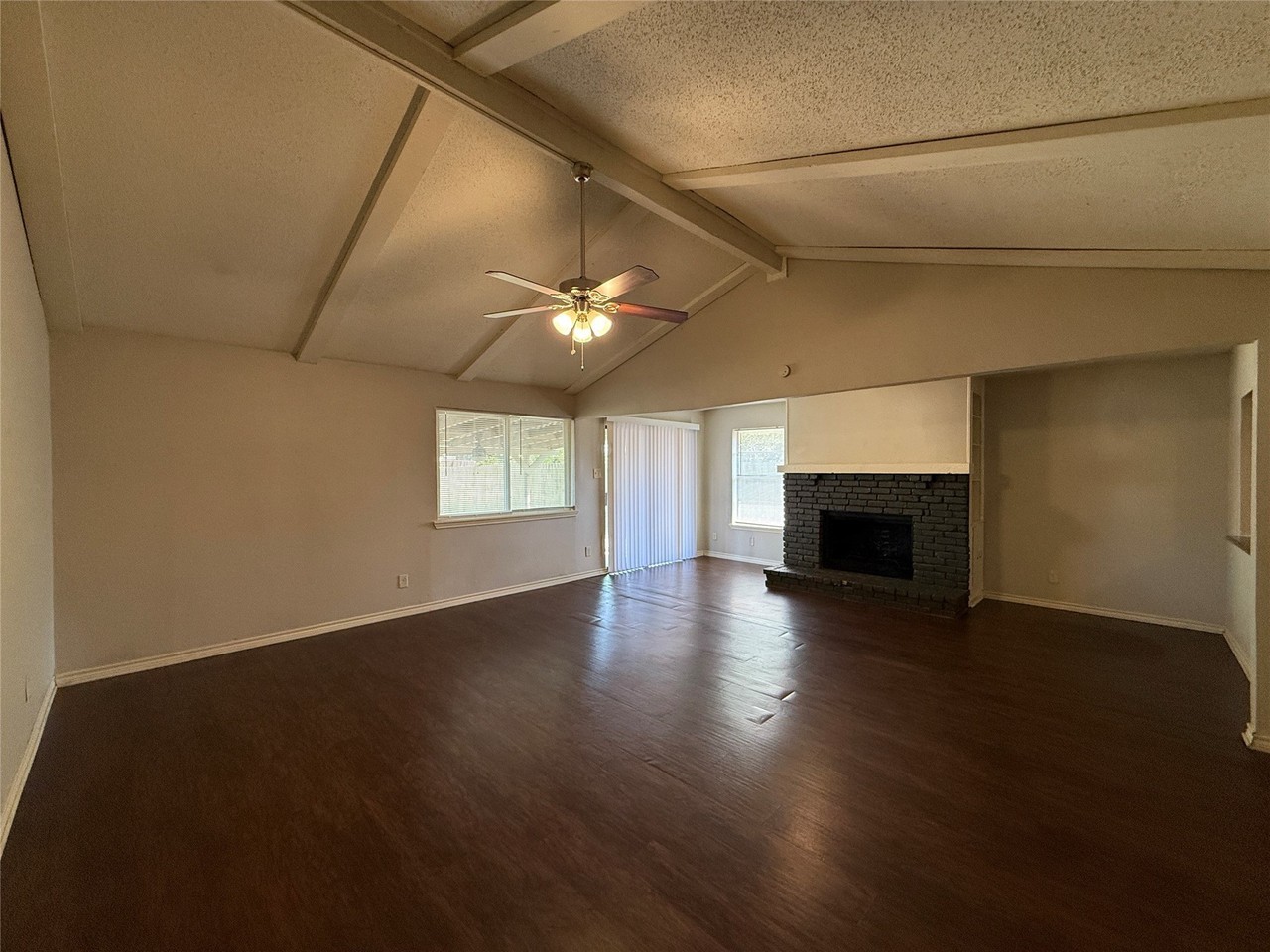 5422 Kentcroft Dr - Photo 3 of 22