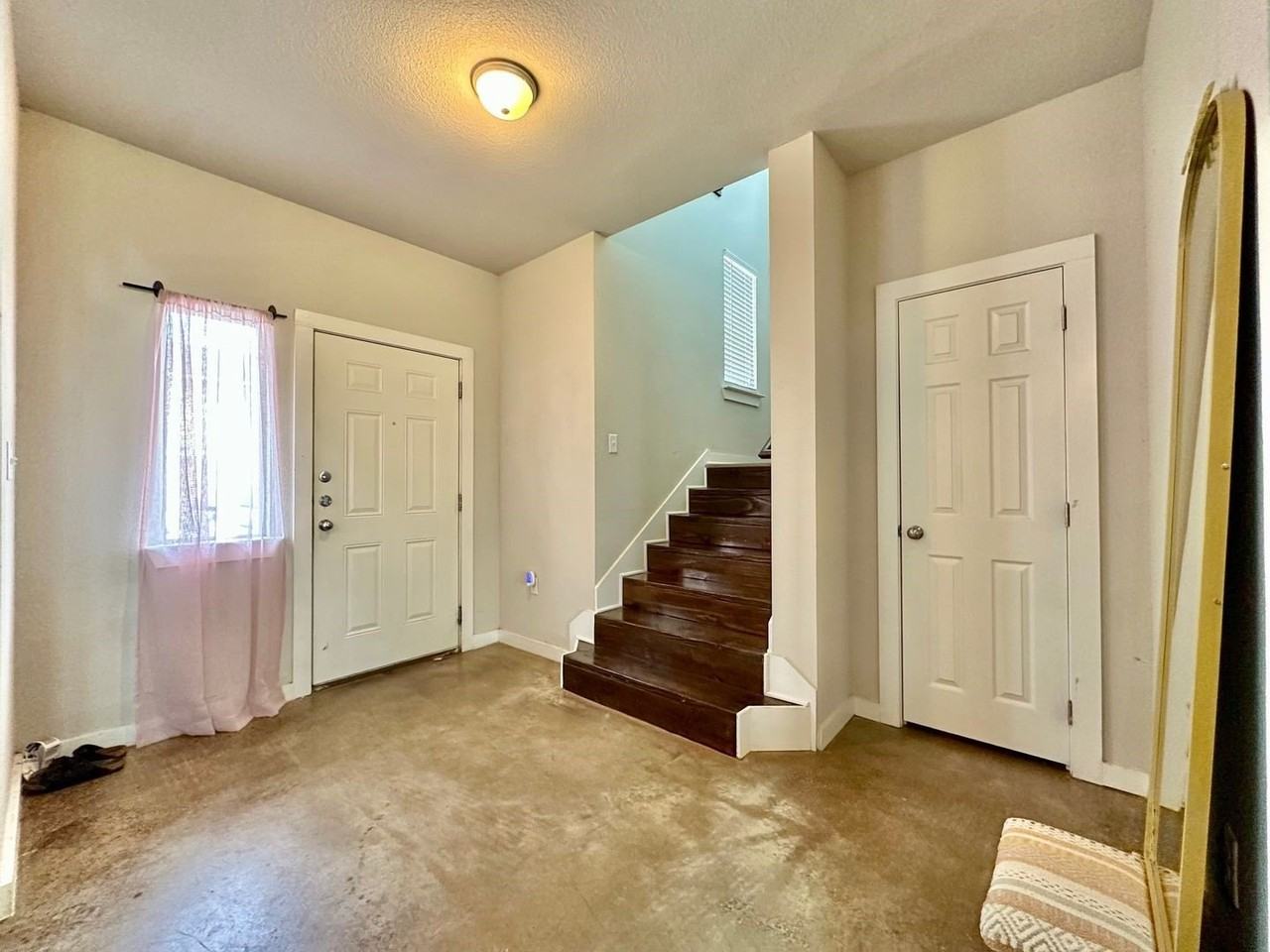 218 Gurley Ln #8 - Photo 3 of 13