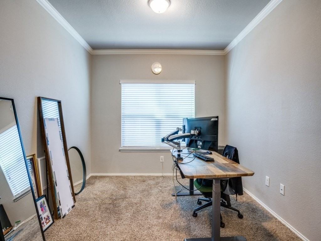 11721 Champion Creek Dr - Photo 4 of 25