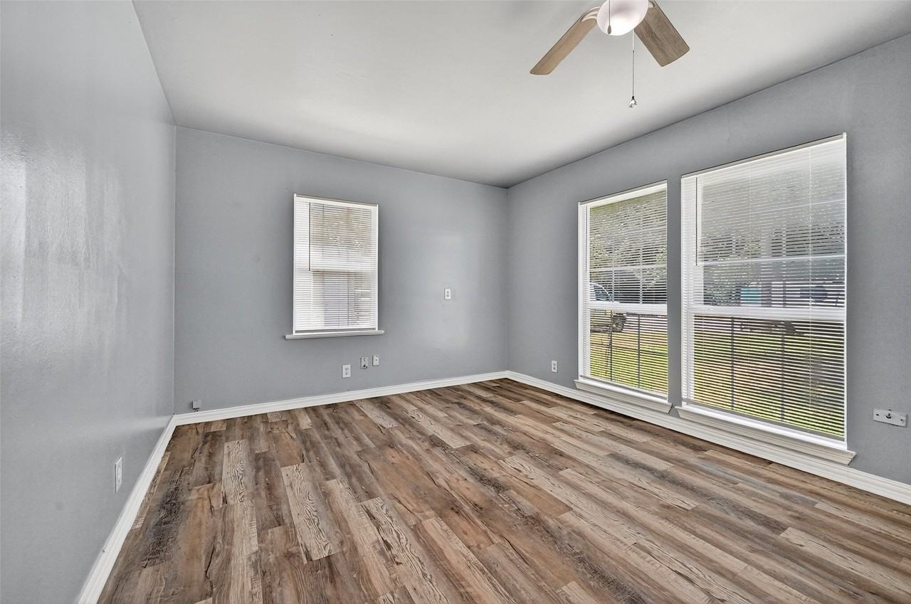 401 S Contemporary Dr - Photo 6 of 19