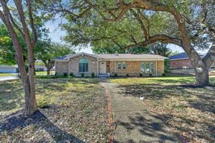 6401 Winn St - Photo 1 of 1