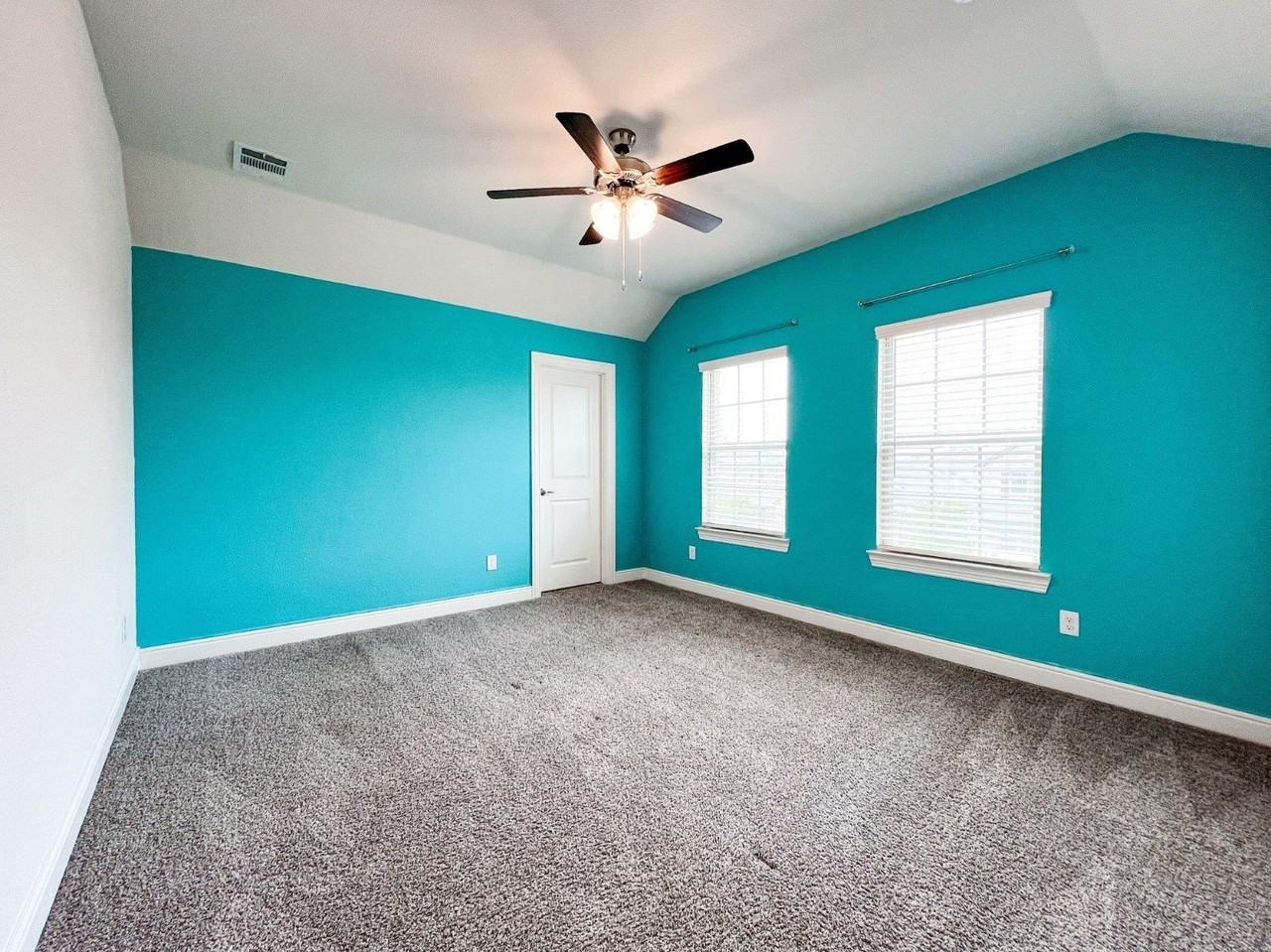8354 Caribou Dr - Photo 5 of 28