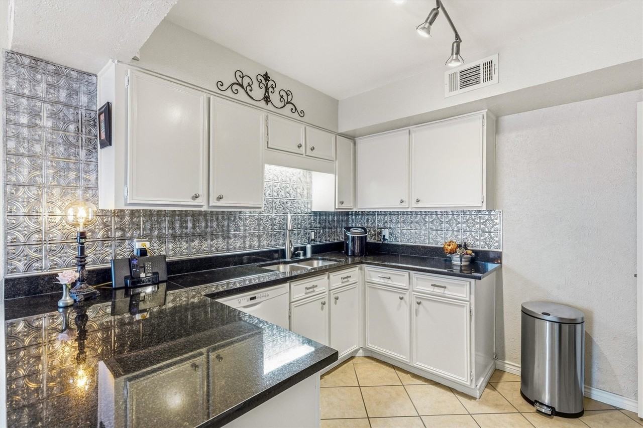10578 High Hollows Dr #268 - Photo 6 of 31