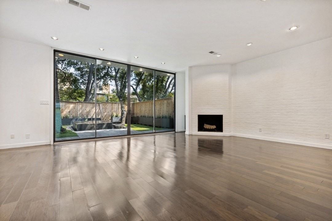 4020 Buena Vista St - Photo 5 of 25