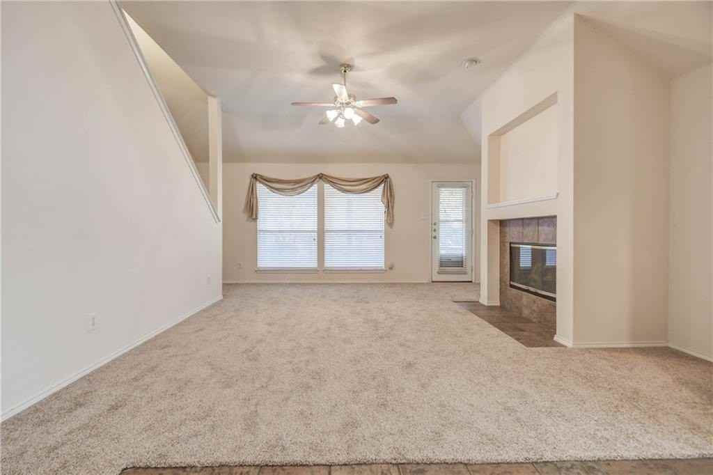 1302 Heather Brook Dr - Photo 7 of 31