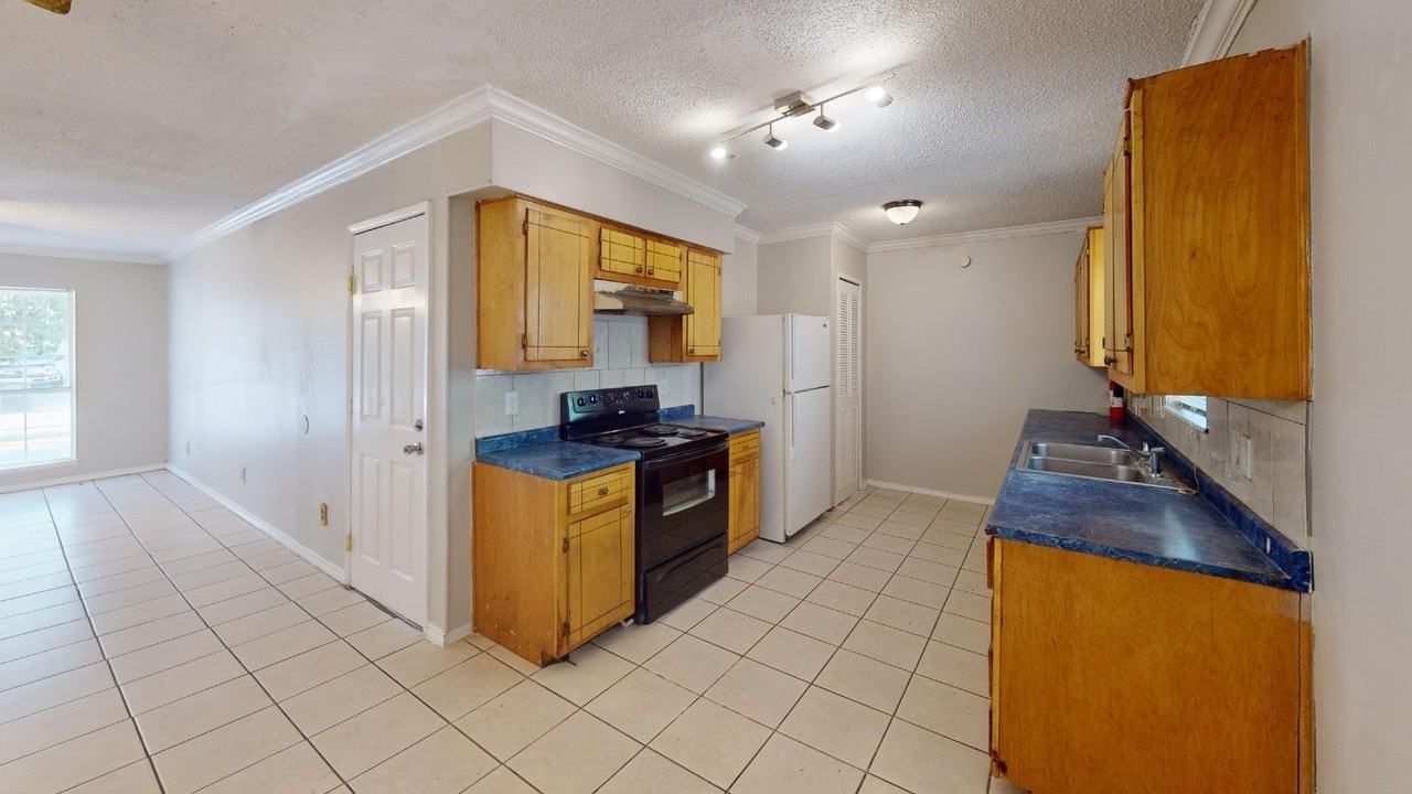 4024 Charter Dr - Photo 4 of 26