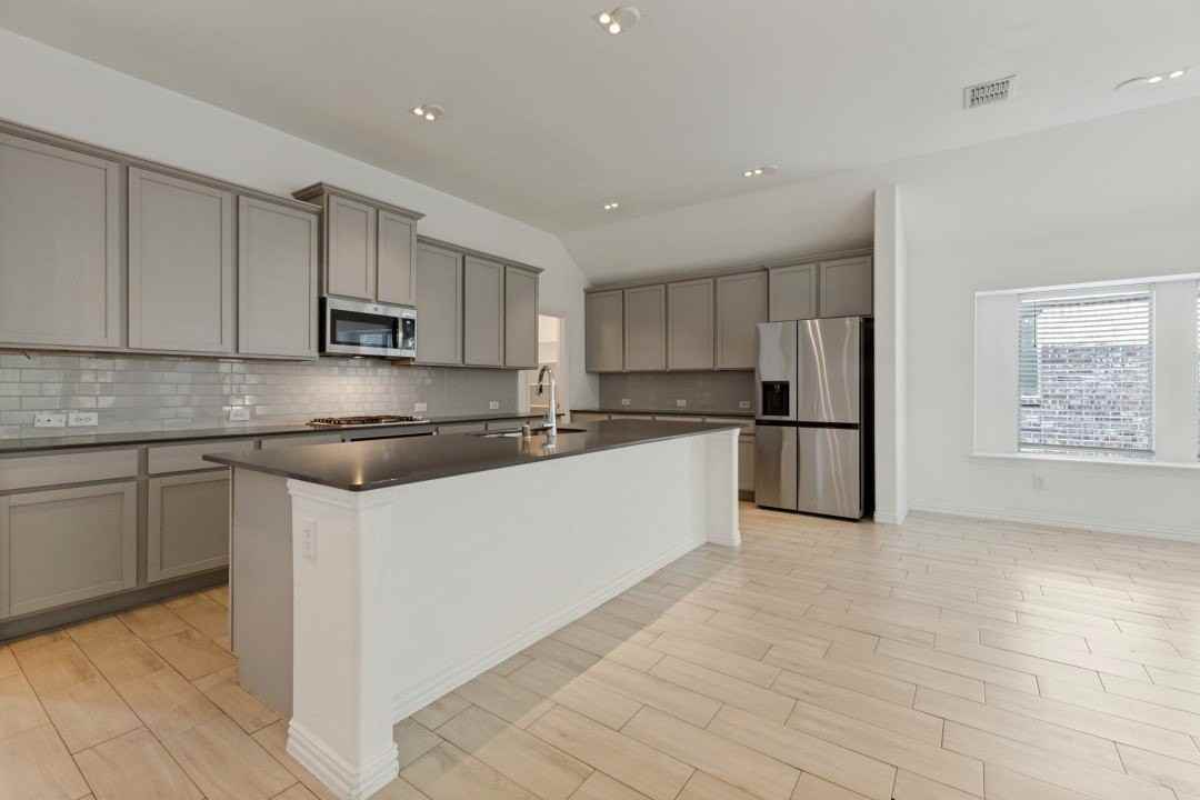 1626 Hope Ln - Photo 5 of 25