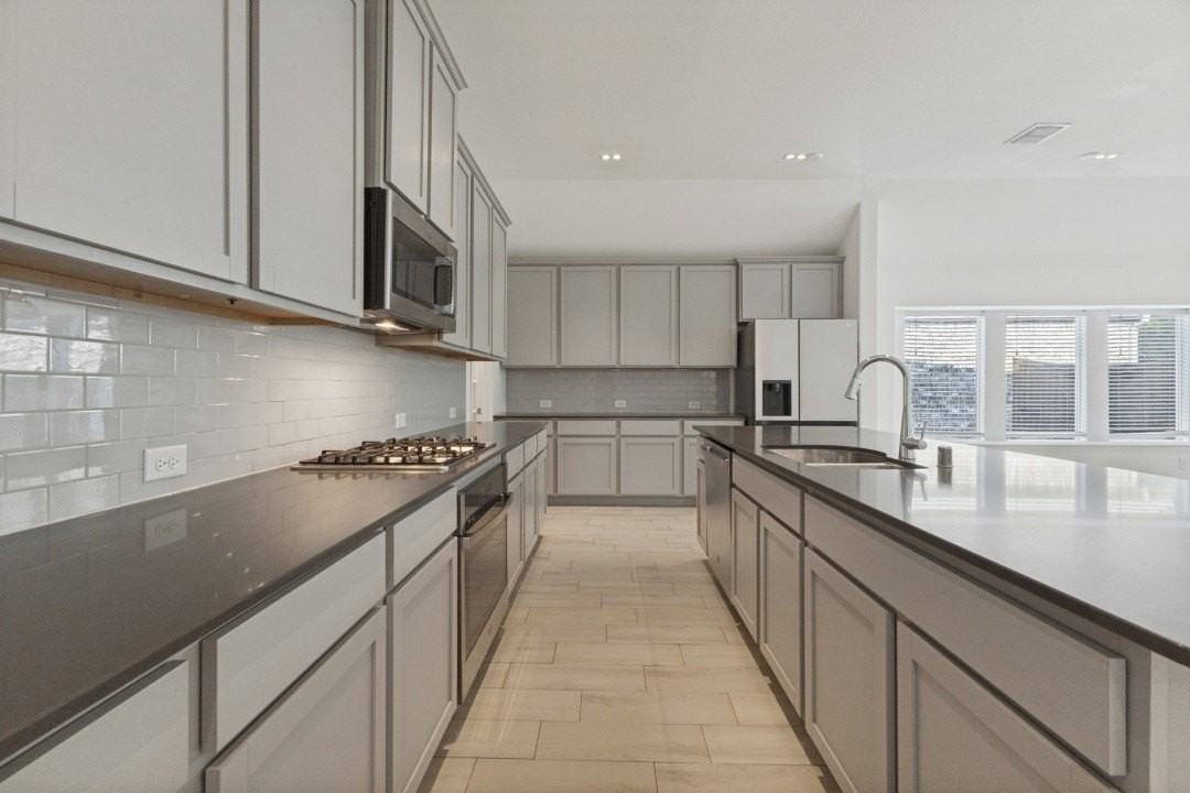 1626 Hope Ln - Photo 6 of 25
