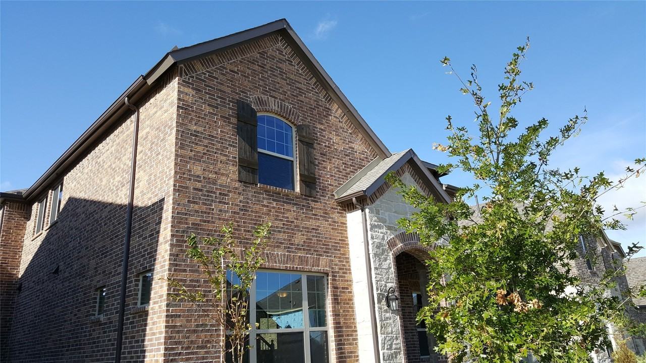 12199 Antler Dr - Photo 2 of 38