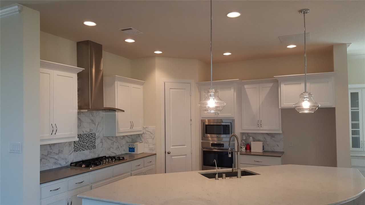 12199 Antler Dr - Photo 7 of 38