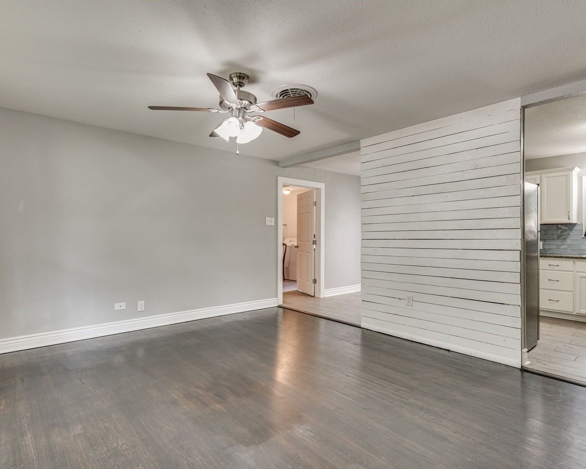 1108 Chester St - Photo 5 of 15