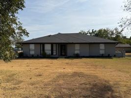 featured image of 2928 Almeta Ln