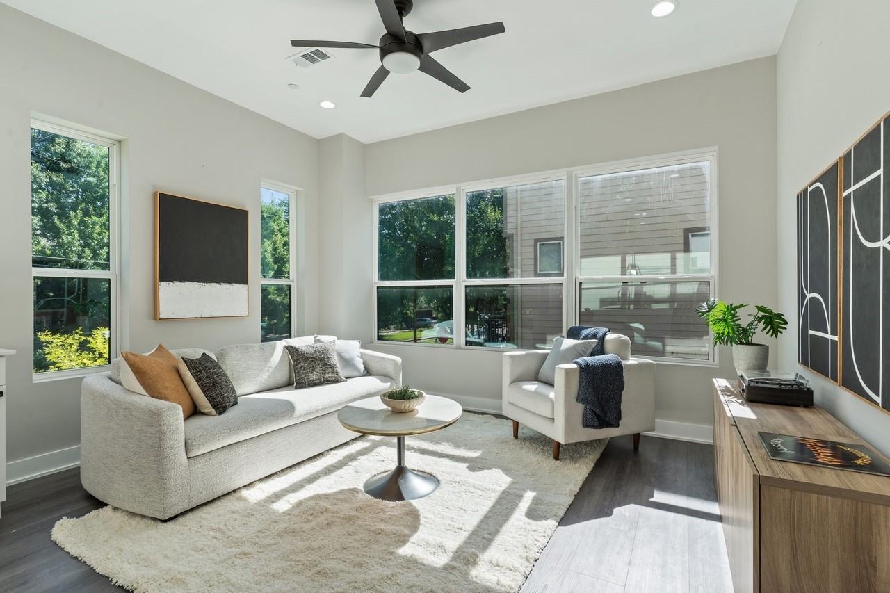 5810 Hudson St #104 - Photo 7 of 34
