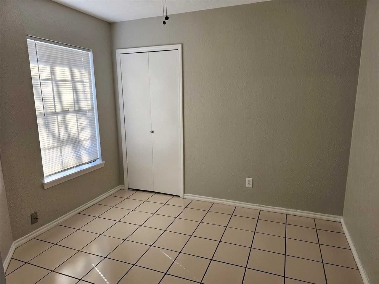 3108 Galemeadow Dr - Photo 5 of 17