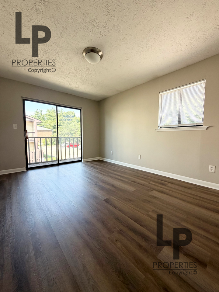 1325 Gray Hawk Rd - Photo 6 of 10