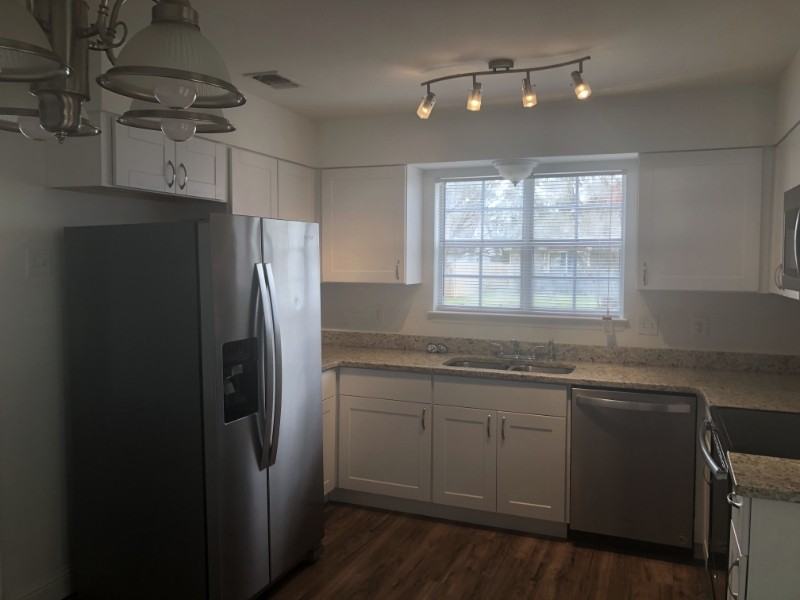 2513 Georgetown Ln - Photo 2 of 21