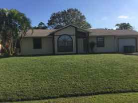 1133 Sw Hibiscus St - Photo 1 of 1
