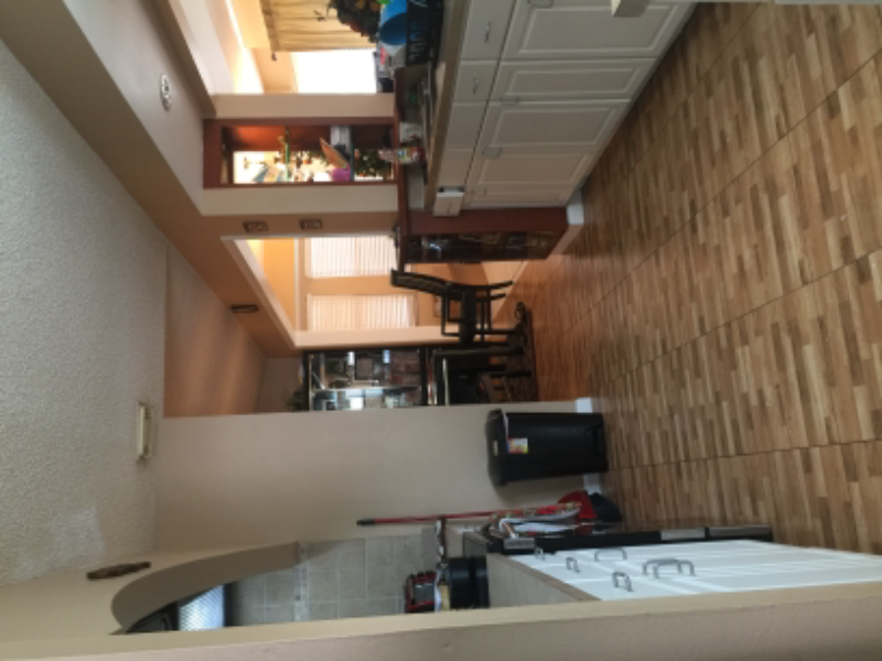 1133 Sw Hibiscus St - Photo 4 of 9