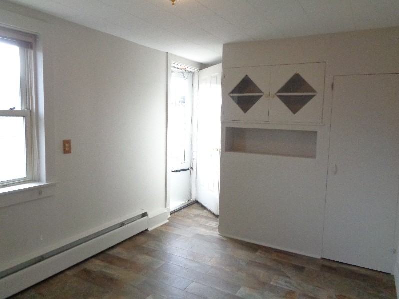 1301 Butte Ave - Photo 5 of 16