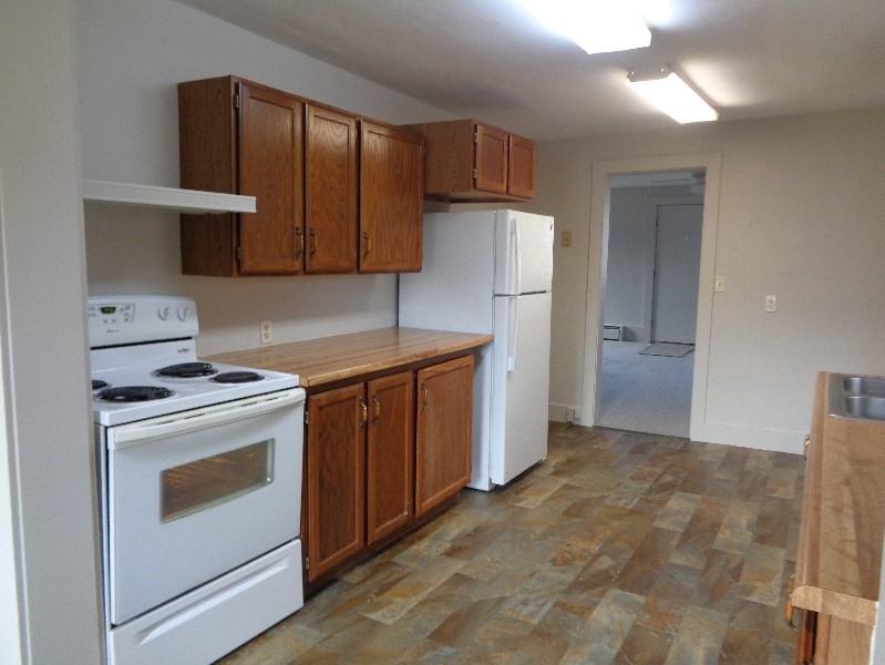 1301 Butte Ave - Photo 6 of 16