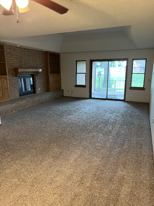 3201 Brookridge St - Photo 4 of 10