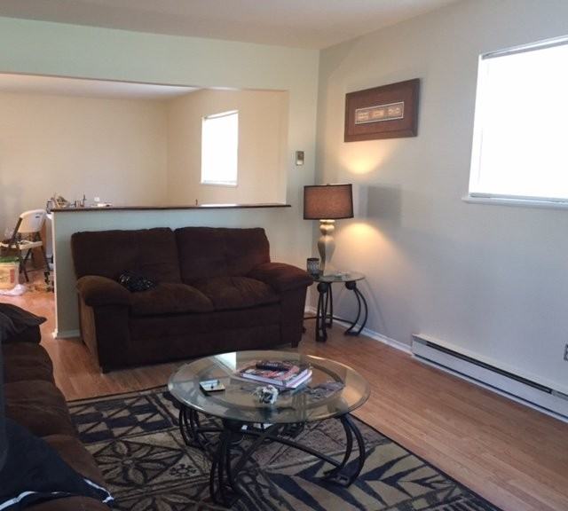 1312 Ashe St - Photo 3 of 15